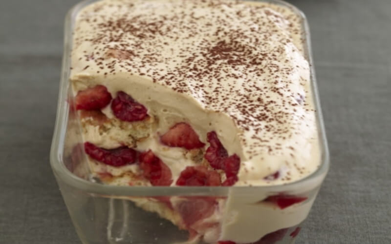 Tiramisu au chocolat café et fruits rouges