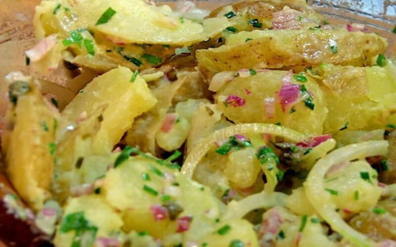 Salade alsacienne de pommes de terre et lardons