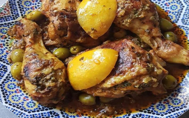 Tajine de poulet aux olives et citron confit